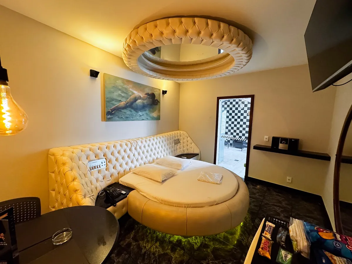LUXO LUXO - Imagem 7